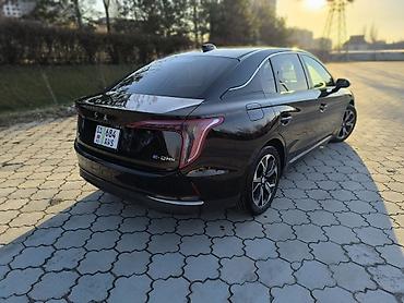 Другие детали салона: HONGQI — интерьер автомобиля, современный и технологичный - — 5