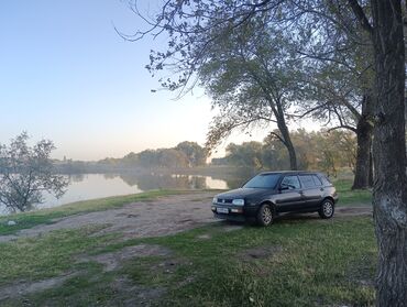 корпус термостата гольф 4 1.6: Volkswagen Golf: 1993 г., 1.8 л, Механика, Бензин, Хетчбек