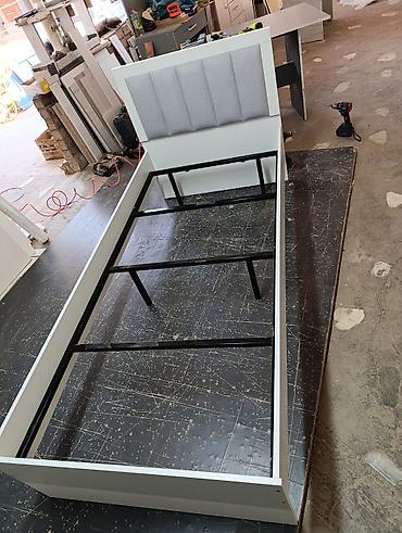 Односпальные кровати: Односпальная кровать, Новый, С мягким изголовьем, длина - 200 см — 10