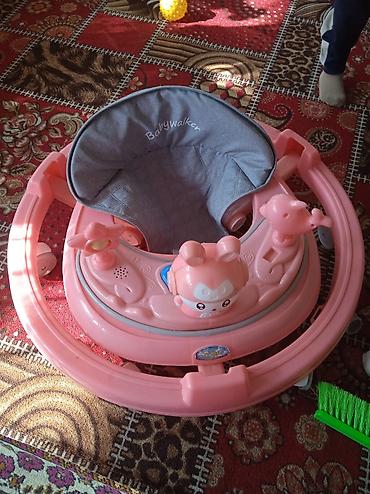 рейлы для одежды: Детский комплект: ходунки Babywalker + шезлонг-качалка + детский шкаф — 3
