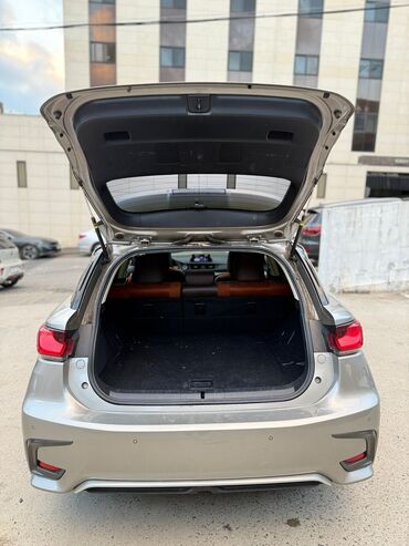 Lexus: Lexus CT: 2019 г., 1.8 л, Вариатор, Гибрид, Хэтчбэк — 6