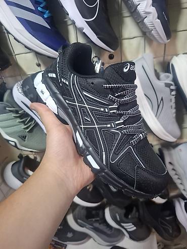 сколько стоят кеды: Мужские кроссовки, 40, 40.5, 41, Asics, Новый, цвет - Черный, Бесплатная доставка — 1