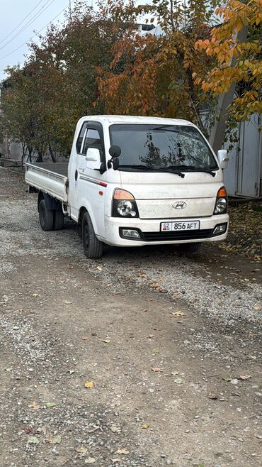 казирок на спринтер: Грузовик, Hyundai, Стандарт, 3 т, Б/у
