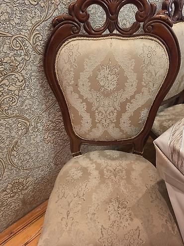 iwlenmiw stullar: Qonaq otağı üçün, İşlənmiş, Qatlanmayan, Stul — 2