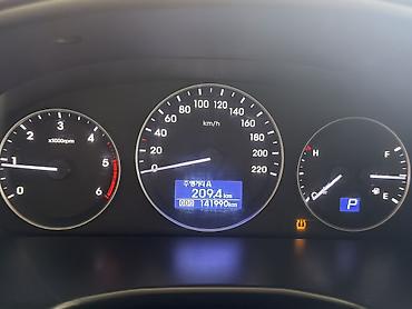 lada 2112: Hyundai H-1: 2019 г., 2.5 л, Автомат, Дизель, Минивэн — 9