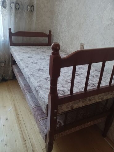 кровать трансформер: İşlənmiş, Təknəfərlik çarpayı, Bazasız, Matras ilə, Siyirməsiz