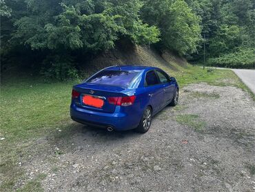 Kia: Kia Cerato: 2 l | 2009 il Sedan — 6