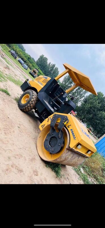 Аренда катка: Услуги катка 20 тонн 
Каток вибрационный — 4