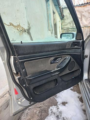 вилюр: Заднее сиденье, Велюр, BMW 1996 г., Б/у, Оригинал, Германия — 2
