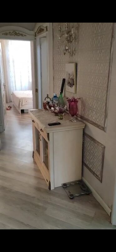 Uzunmüddətli kirayə evlər: 100 kv. m, 3 otaqlı — 6