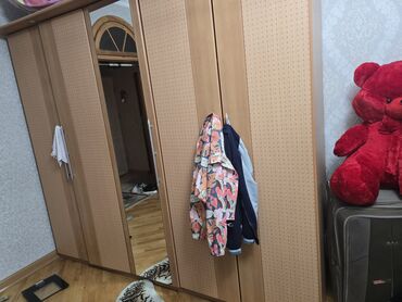 шкаф встроенный: Təknəfərlik çarpayı, Dolab
