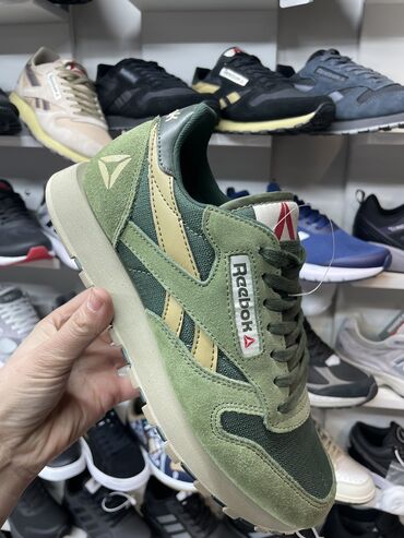 Мокасины и лоферы: Мужские кроссовки Reebok (размеры 40-44) Стильные и удобные мужские