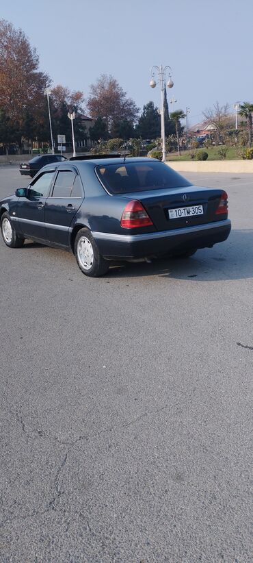 Mercedes-Benz: Mercedes-Benz C-Class: 1.8 l | 1996 il Sedan — 7