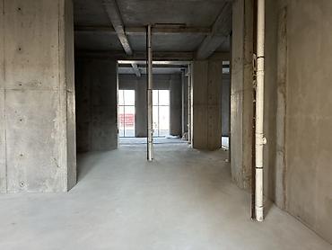 Продажа офисов: Продажа офисов 326 м², Без ремонта, Без мебели, Многоэтажное здание, 1 этаж — 3