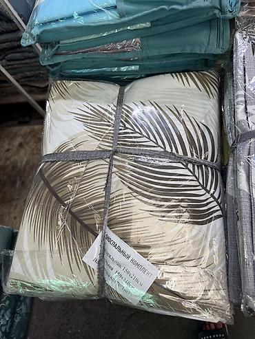 bed sheets: Постельное бельё — одоспальный комплект Состав набора: - Пододеяльник — 6