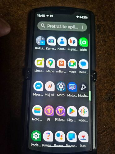 Motorola: Motorola Razr 2023, 256 GB, bоја - Crna, Otisak prsta, Bežični punjač, Dual SIM — 7