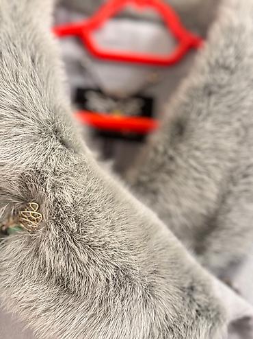 Сырт кийим: Шикарное польто от турецкого производителя maranerro с норкой.Камера — 3