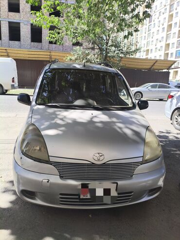 тайоты: Toyota Yaris Verso: 2001 г., 1.5 л, Механика, Бензин, Хэтчбэк