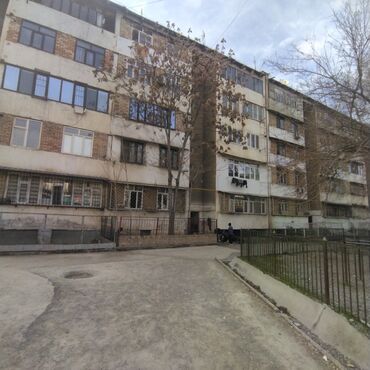 продаю квартиру в городе кант: 2 комнаты, 60 м², Индивидуалка, 4 этаж, Косметический ремонт