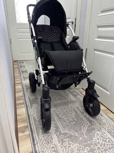куплю инвалидную коляску: Продаём коляску для детей с ограниченными возможностями,идеально