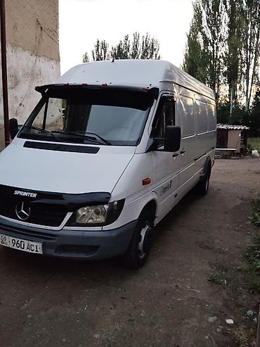 Коммерческий транспорт: 2003 год объём 2.7 хорошем состоянии Mercedes-Benz Sprinter (длинная — 3