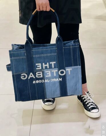 сумка женская голубая: Продаю сумку tote bag Marc Jacobs в идеальном состоянии, очень