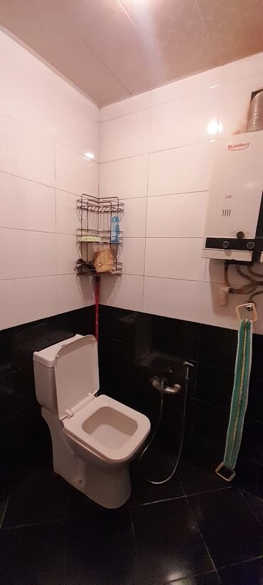 Kommersiya daşınmaz əmlakının satışı: Sahə: 36.7 m² Sənəd: Çıxarış (kupça), qeyri-yaşayış təyinatlı — 5