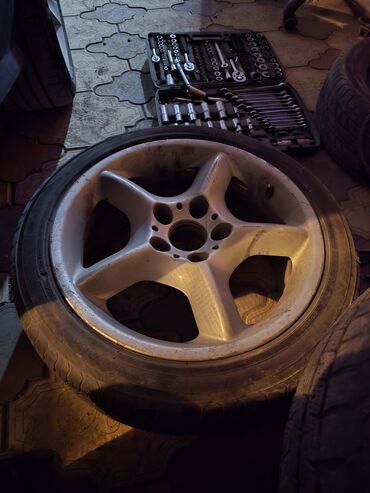 ренди ровер: Дөңгөлөктөр монтажда 215 / 45 / R 17, Жай, Колдонулган, 1 даана, Жеңил унаалар, Куйма, тешиктери - 5