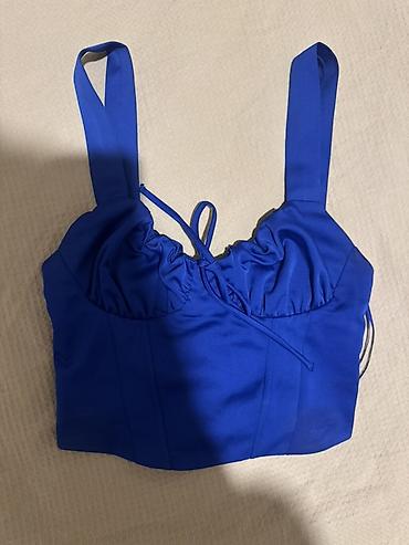 Bershka Korset cemi 1 defe Xs olchudur chox ariq xanimlara olar baha lalafo.az -da Bershka Korset cemi 1 defe Xs olchudur chox ariq xanimlara olar baha
