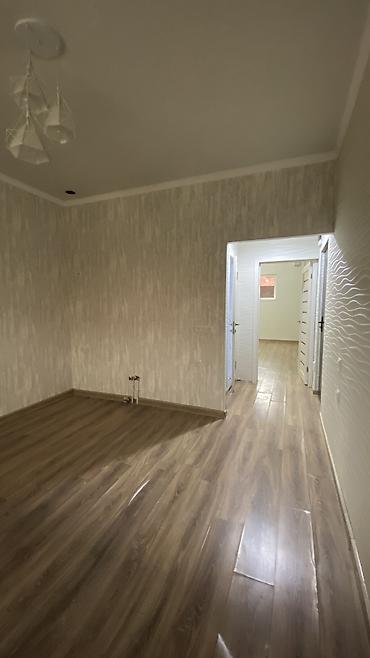 Продажа квартир: 1 комната, 31 м², Сары-Челек ж/м 106 серия улучшенная, Цокольный этаж этаж, Старый ремонт — 4
