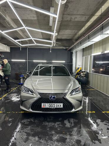 маленькая машина: Lexus ES: 2019 г., 2.5 л, Вариатор, Гибрид, Седан