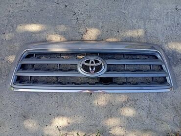 Решетка радиатора Toyota 2008 г., Б/у, Оригинал