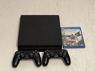 PS4 (Sony PlayStation 4): В супер идеальном состоянии привезен из США, объем 1000 Гб, из первых