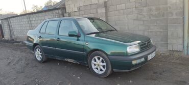 Volkswagen: Volkswagen Vento: 1995 г., 1.8 л, Механика, Бензин