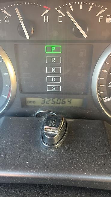 Продажа авто: Toyota Land Cruiser: 2009 г., Автомат, Газ, Внедорожник — 4
