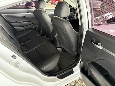 es 2016: Hyundai Avante: 2019 г., 1.6 л, Вариатор, Бензин, Седан — 9