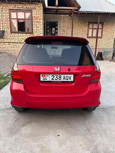 красный материал: Honda Jazz: 2006 г., 1.5 л, Автомат, Бензин, Хэтчбэк — 4