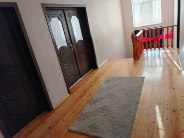 Həyət evləri və villaların satışı: Uşaq otağı və həyəti olan fərdi ev - İki mərtəbəli ağ rəngli fərdi — 7