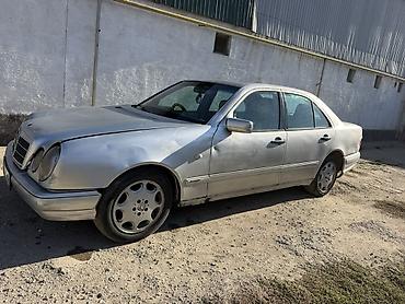 м5 g90: Mercedes-Benz E-Class: 1997 г., 2.3 л, Автомат, Бензин, Седан — 4