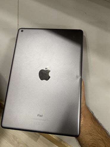 işlənmiş planşetlər: İpad 9 // 64Gb // Space Gray Barmağ izi işlekdir Problemi yoxdu. Real