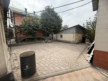 Үйлөр: 280 м², 6 бөлмө жана андан көп — 8