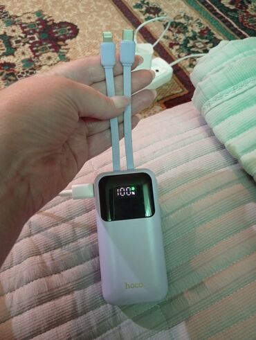 блютус наушник: Внешний аккумулятор Hoco с встроенными кабелями Lightning и USB