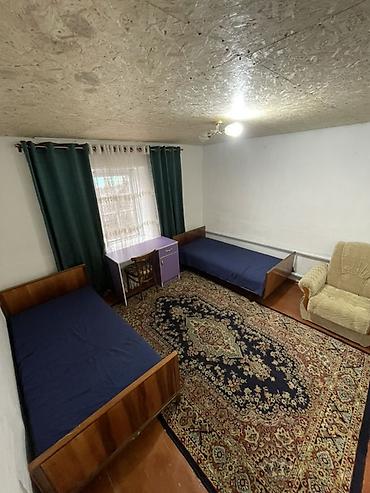 Продажа коттеджей и домов: Дом Кемин, ул. Берикбаева 167 Участок 10 соток, асфальт. 2 спальни — 9