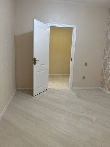 Yeni tikili: 3 otaqlı, Yeni tikili, 70 kv. m — 15