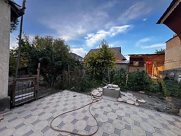 2комнат: 🏡 **ПРОДАЁТСЯ ПРОСТОРНЫЙ ДОМ В АРЧА-БЕШИКЕ** 📍 **Арча-Бешик | — 3