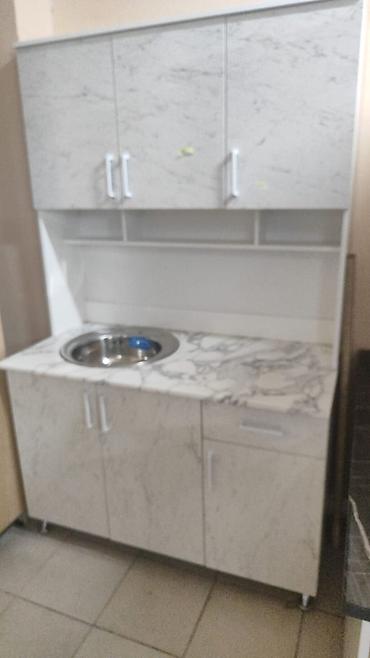 silver kitchen: Кухонный гарнитур с мойкой, фасады под мрамор и без мойки - — 2