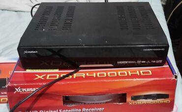электронная фоторамка: Продам спутниковый ресивер (шаринг). Xcruiser XDSR4000 HD -