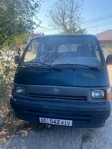 Toyota : 1998 г., 2 л, Механика, Бензин