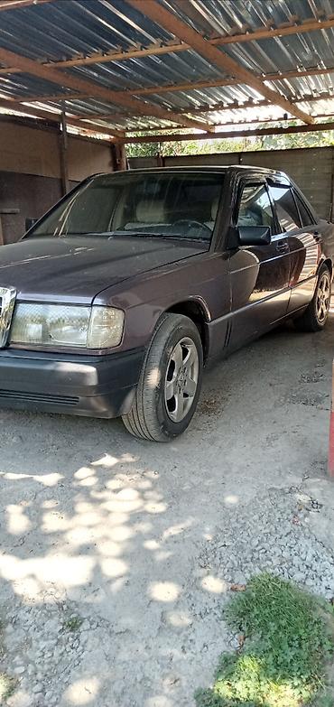 фургоны категории б: Mercedes-Benz 190 (W201): 0.2 л | 1990 г. Седан — 1
