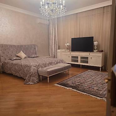 yeni gunəşlidə mənzil: İcarəyə verilir 4 otaqlı yeni tikili 215 m², 8 Noyabr m. Kateqoriya — 10